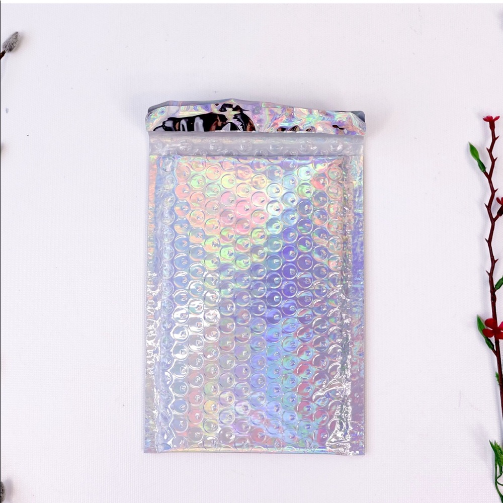 25 Silver 4.25 X 8 Bubble Mailers PRICE IS FIRM - Picture 3 of 5